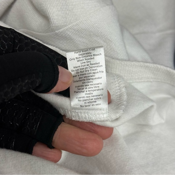 Venus Elegant White Embellished Tunic. Size Large. - Picture 8 of 9